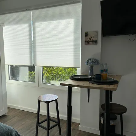 Orange Vibes Gasthof Paterna