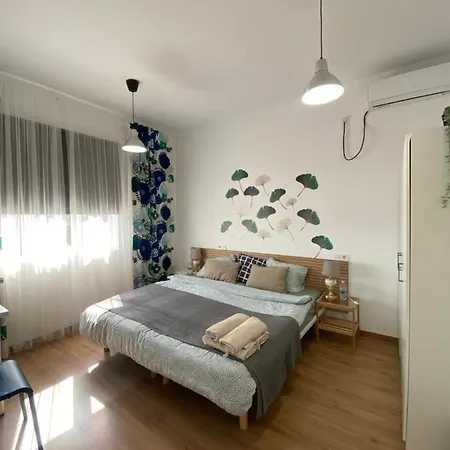 Inn Orange Vibes