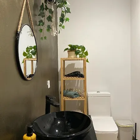بيت ريفي Orange Vibes بلتيرنا